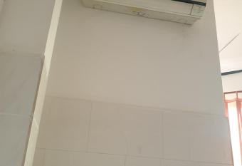 11 Happy has Smoking rooms