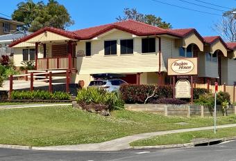 Ruskin House @ BBSC allows 18 year olds to book a room