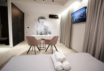 Prime Apartment Kragujevac allows 18 year olds to book a room