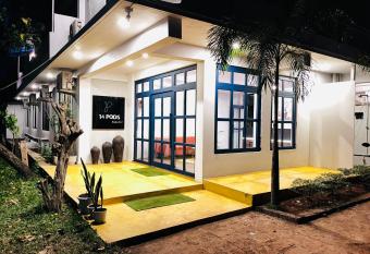 14 Pods has Balcony rooms