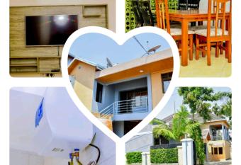 KIGALI AIRPORT SUITES has Balcony rooms