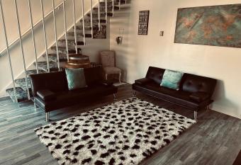 Two story lake view townhouse allows 18 year olds to book a room