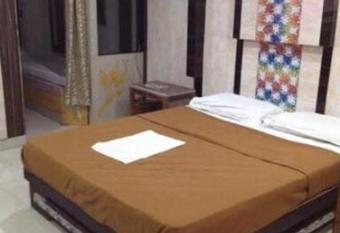 Hotel Rajdhani By WB Inn allows 18 year olds to book a room