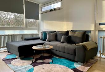 Apartment Modern Stylish I 2 room I 75qm I near Stuttgart, Ludwigsburg I Porsche & Bosch development-center allows 18 year olds to book a room