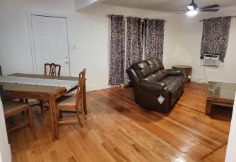 Modern Style 1 Bedroom Apartment has Balcony rooms