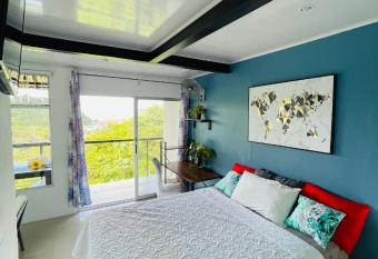 Vista del Pacifico. has Balcony rooms