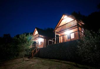 Bungalow Pero Orca has Balcony rooms