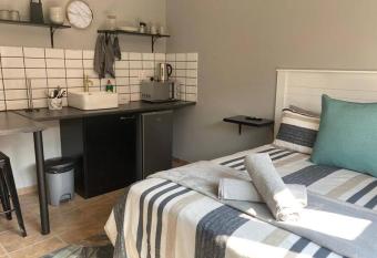 Excellently located close to N1, Free WIFI, SMART TV, Easy Self Check in, Modern and many RESTAURANTS on premises has Balcony rooms