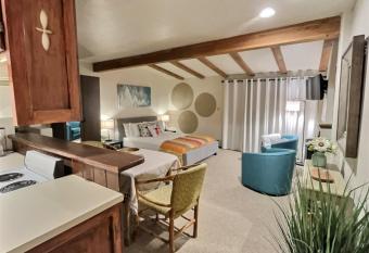 Powderhorn 304 has Balcony rooms