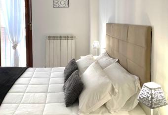 Filo Guest House has Balcony rooms