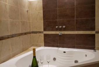 DEPARTAMENTO 2 DOR ZONA PARQUE CON JACUZZi allows 18 year olds to book a room