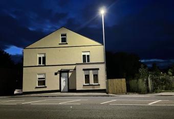 Luxury Inn allows 18 year olds to book a room