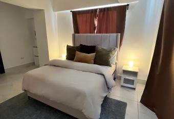 Lovely 1 Bedroom Apartment, great location in SDQ allows 18 year olds to book a room