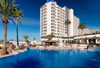 H10 Gran Tinerfe - Adults Only allows 18 year olds to book a room