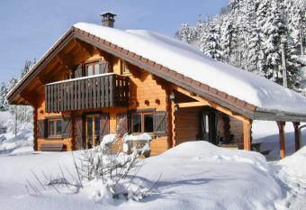 La Verlaine - Magnifique chalet authentique 4   toiles has Balcony rooms