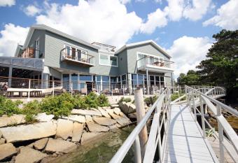 The Boathouse allows 18 year olds to book a room