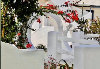 Apartment in Paros has Balcony rooms