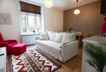2ndhomes Central 1BR Apartment with Great Location by Kaisaniemi Park allows 18 year olds to book a room