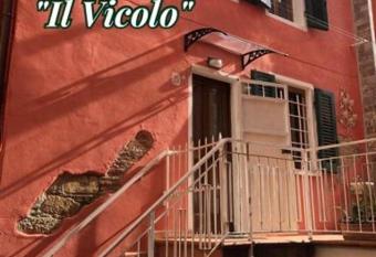 Il Vicolo has Balcony rooms