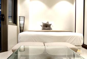 ReLuxe           Condo has Balcony rooms