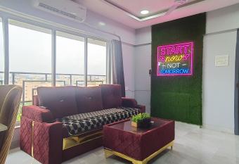 OSI Apartments Andheri East has Balcony rooms