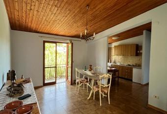 B&B Roccamonfina has Balcony rooms