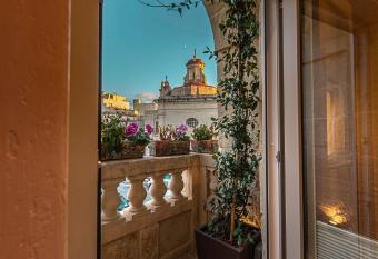 The Heritage Boutique Accommodation allows 18 year olds to book a room