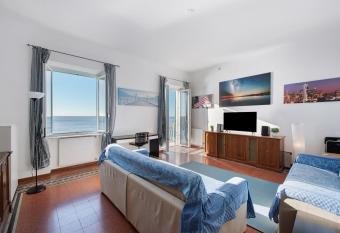 Casa Mauro - Arenzanohost has Balcony rooms