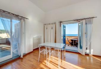 Edo - Arenzanohost has Balcony rooms