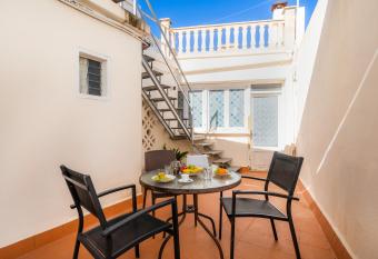 Margaritas has Balcony rooms