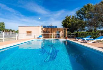 Cova Dor has Balcony rooms