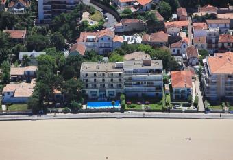 Arc H  tel Sur Mer has Balcony rooms