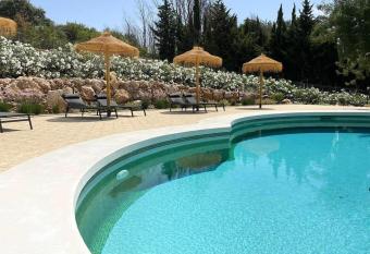 Cortijo Rancho Verde has Balcony rooms