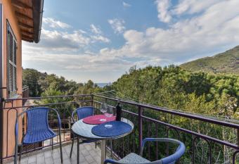 A due passi dal mare has Balcony rooms