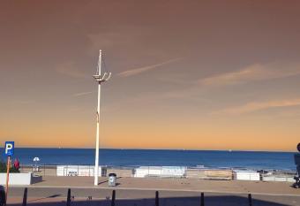 StudioBeach allows 18 year olds to book a room