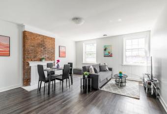 2BR Apt with Netflix - Close to Parks & Shopping allows 18 year olds to book a room