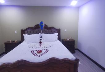 Hotel Cayuga allows 18 year olds to book a room