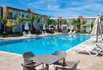 Hermosa townhouse boca para  so has Balcony rooms