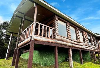 Eco Caba  as del Encanto, La Calera allows 18 year olds to book a room