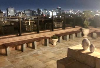 Cobertura no Cabral has Balcony rooms