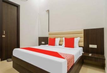 Hotel Noor Residency - Just Opp Golden Temple allows 18 year olds to book a room