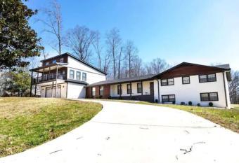 Please do not book has Balcony rooms