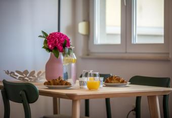 Apartment Lapad has Smoking/Balcony rooms