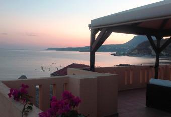 Asterias Studios & Apartments has Balcony rooms