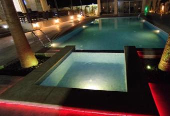 Sofa Farm has Balcony rooms