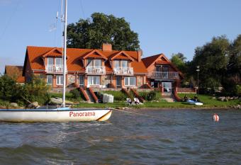 Panorama Lake Resort allows 18 year olds to book a room