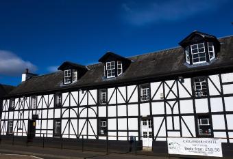 Callander Hostel allows 18 year olds to book a room