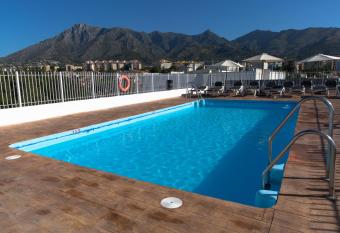 Ona Marbella Inn has Balcony rooms