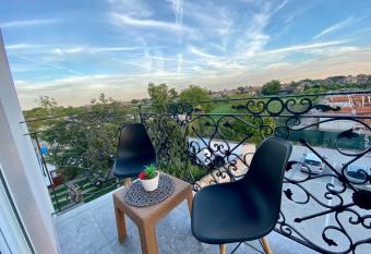 BellaVista apartman has Balcony rooms