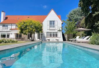 stunning luxury villa in Knokke le Zoute has Balcony rooms